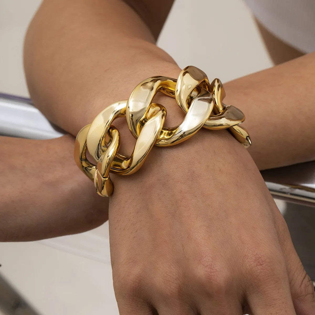 Retro Simple Hip Hop Thick Link Chain Bracelet Women's CCB Material Exaggerated Cool Twist Thicks Bracelets Glamour
