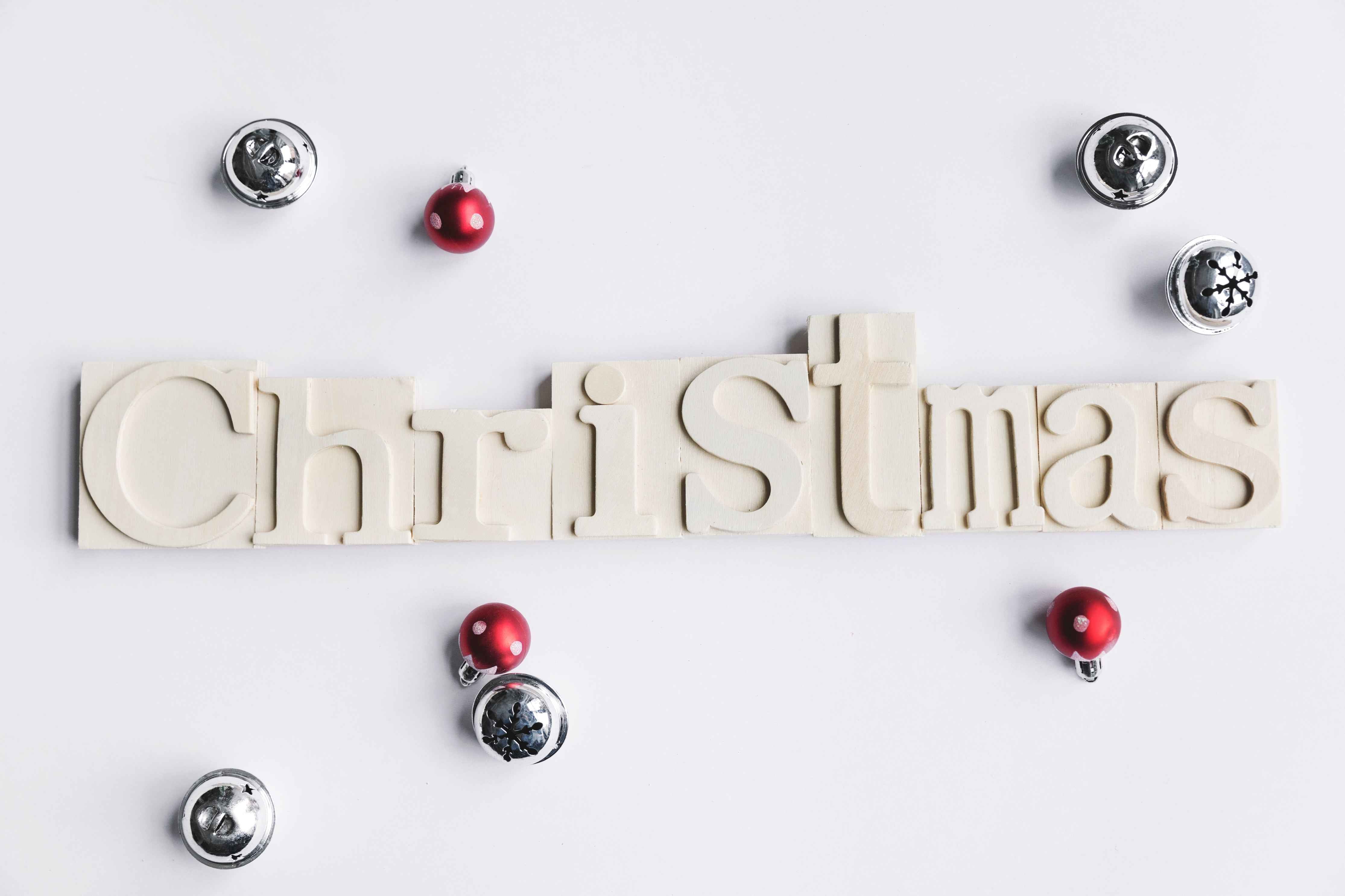 Christmas is Coming Again: How Should We Choose Our Jewelry?