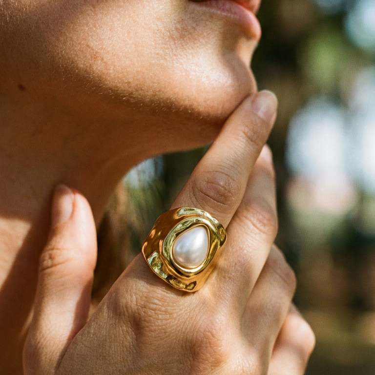 Hammered Pearl Chunky Ring