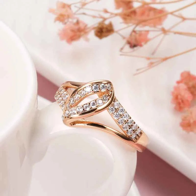 Twisted Pavé White Zircon Statement Ring