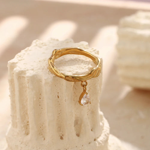 Textured Band Water Drop Crystal Dangle Ring - SEIYI