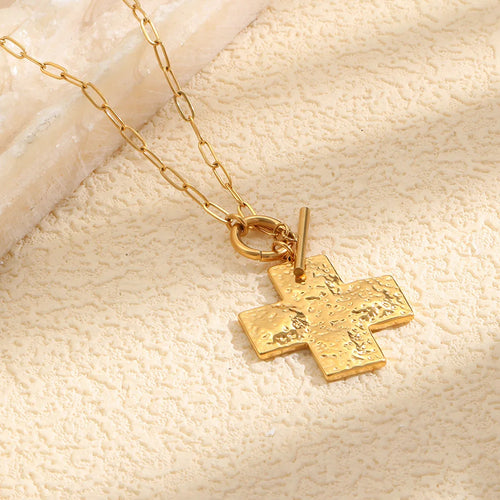 Hammered Cross Toggle Pendant Necklace - SEIYI