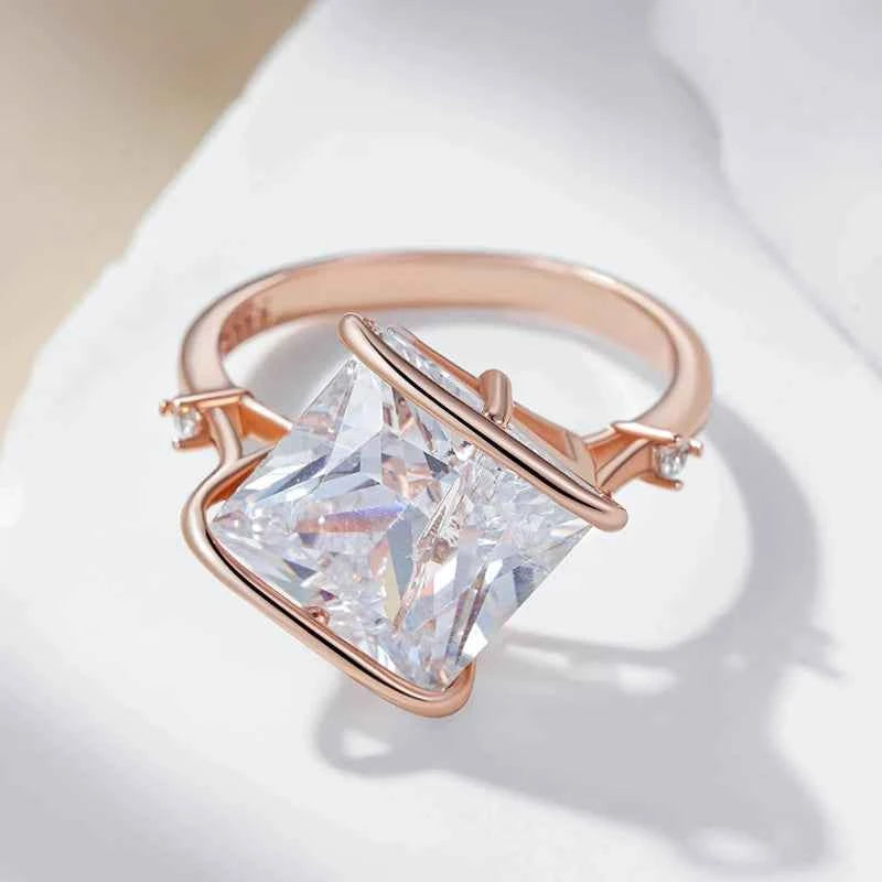 Bold Square-Cut White Zircon Rose Gold Ring