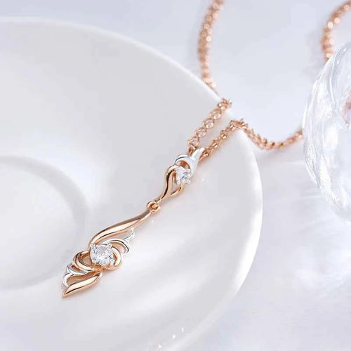 Unique Flower Shape Pendant Necklace