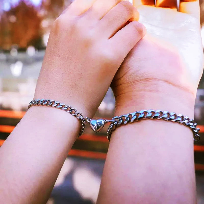 Vintage Silver Heart Magnet Bracelets For Couple
